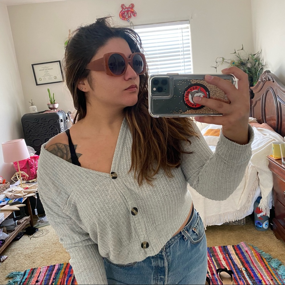 Grey button up long sleeve crop top